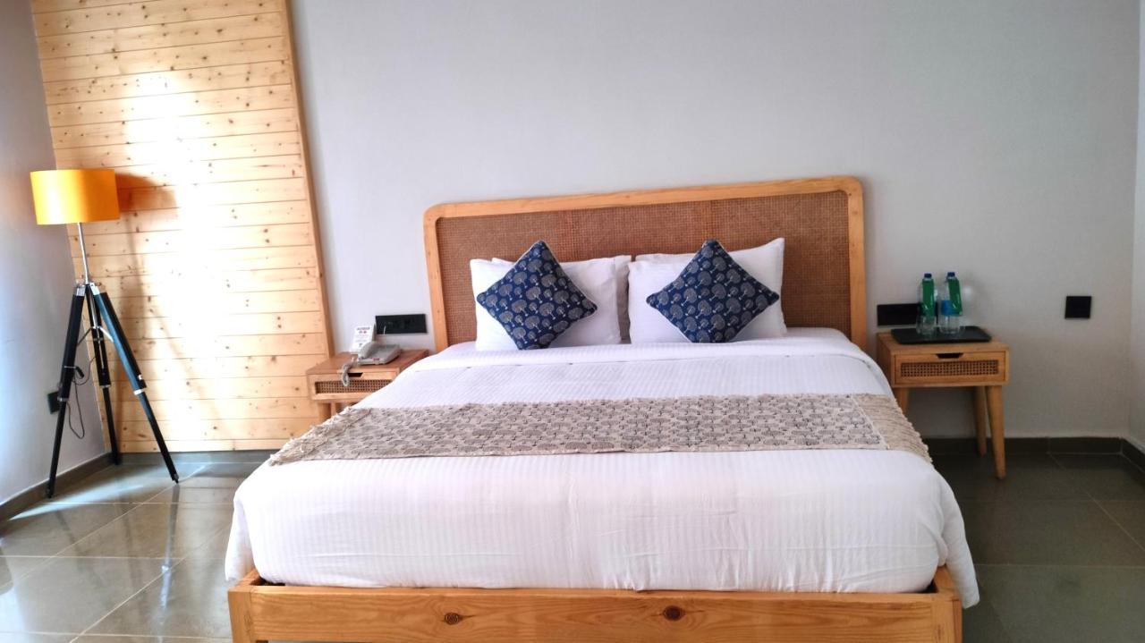 V Hotels And Resorts Chirala Екстериор снимка