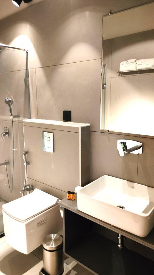 V Hotels And Resorts Chirala Екстериор снимка